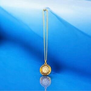CHANEL Vintage ”CHANEL” Filigree Pendant Gold-Plated Necklace 16 Inches